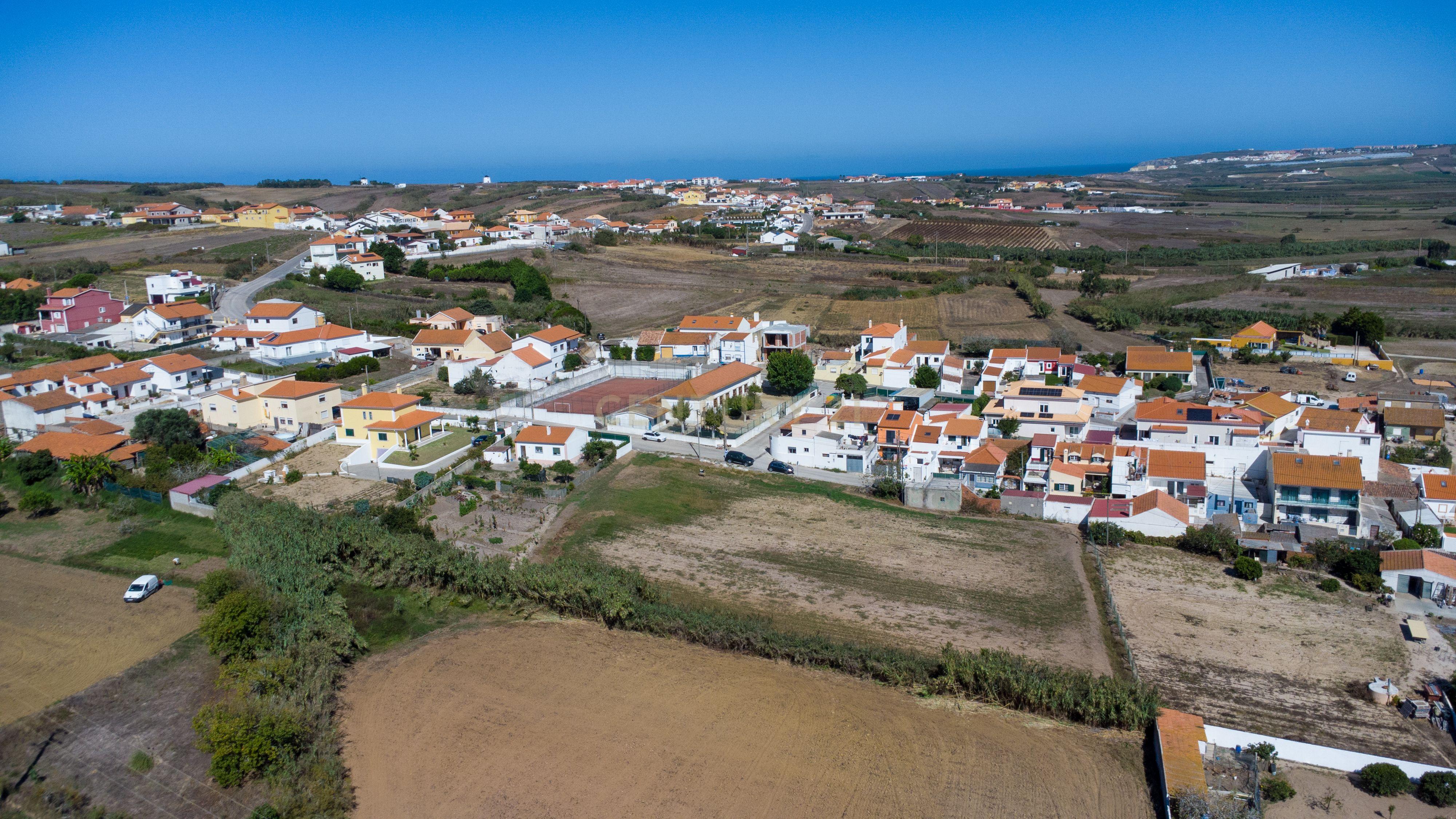 Land for sale in Torres Vedras, Portugal — €139,000