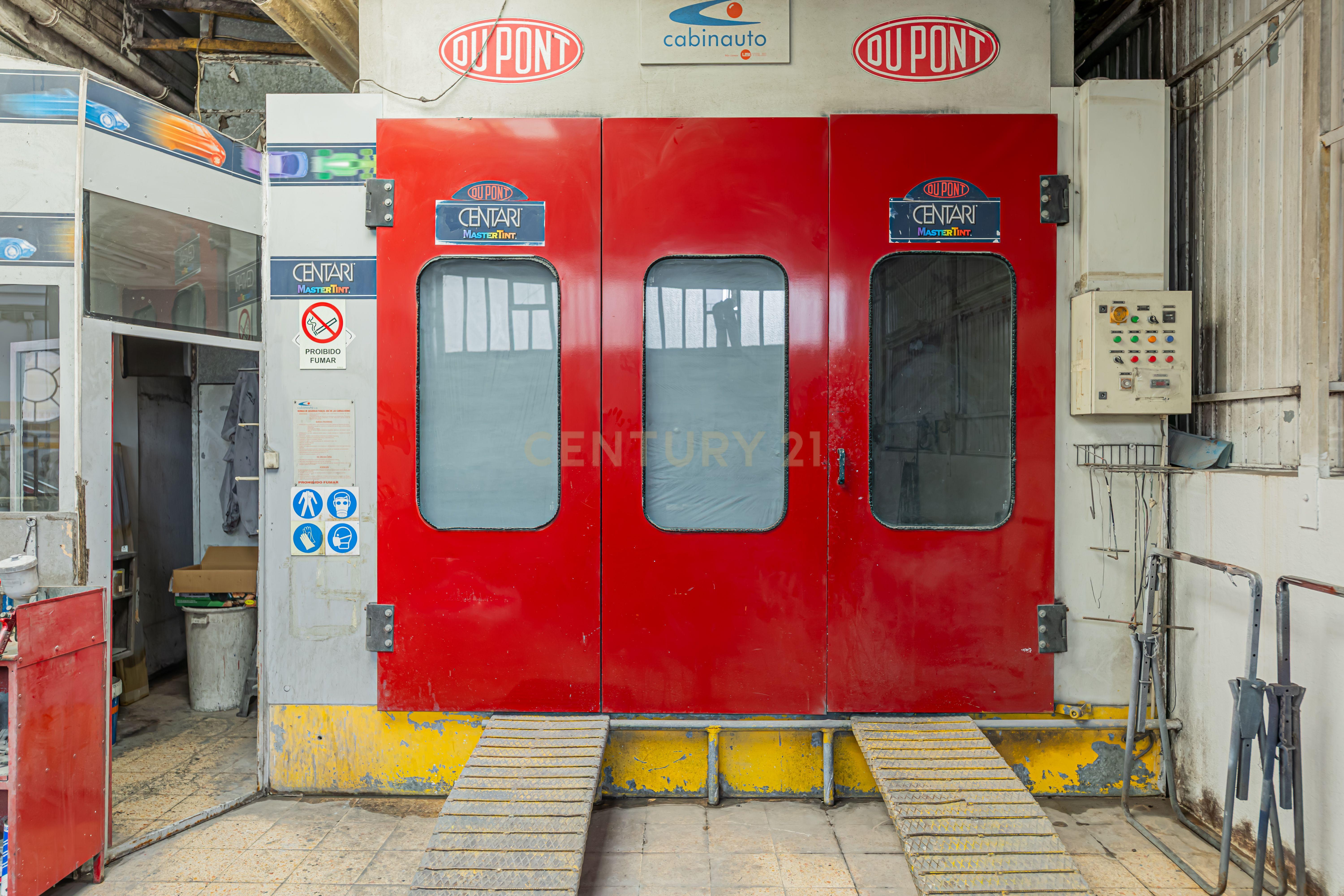 Fotografia 9 de Trespasse Armazém Amplo com Oficina Totalmente Funcional Amadora