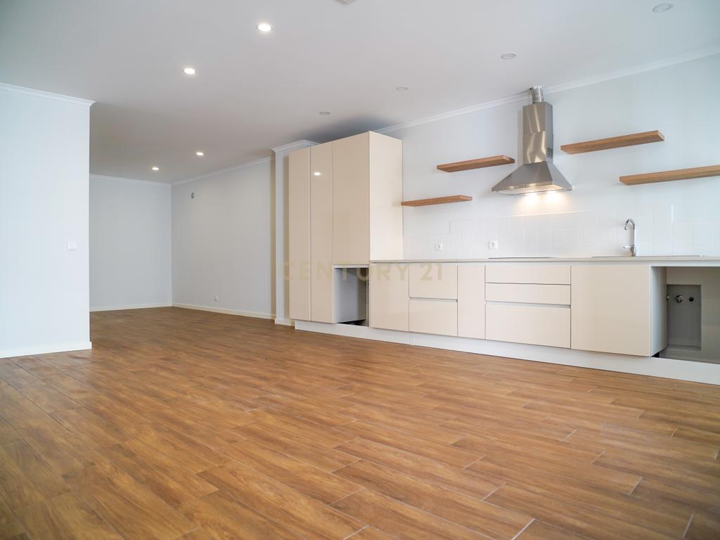 🌟 Apartamento T0 com 66 m² – No coração de Alcácer do Sal, junto ao rio 🌟 - Image 3