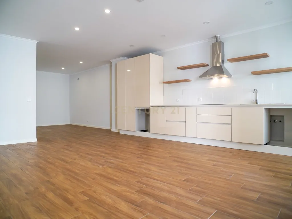🌟 Apartamento T0 com 66 m² – No coração de Alcácer do Sal, junto ao rio 🌟 - Image 3