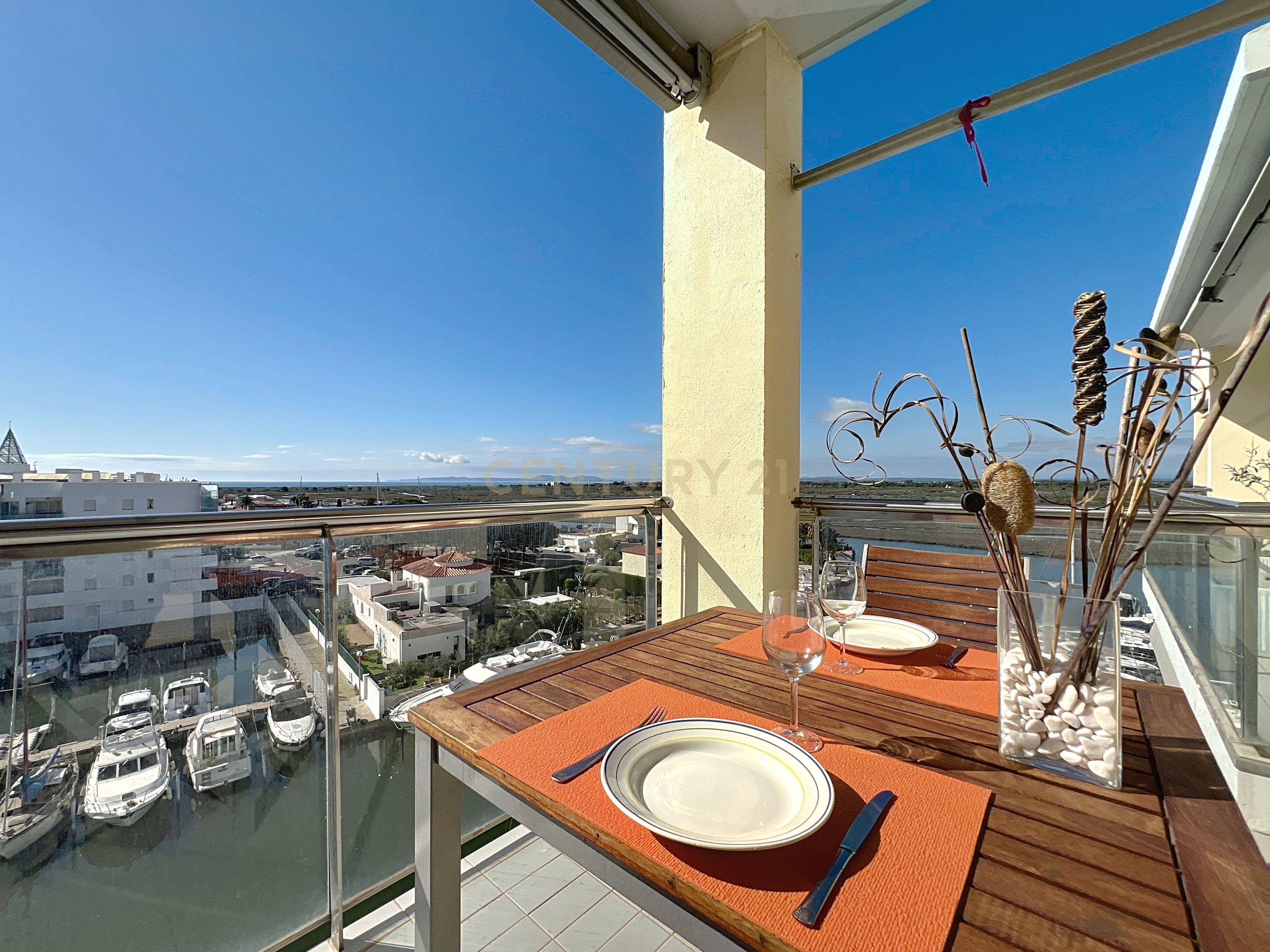 PARA VENDA - EM ROSAS NA COSTA BRAVA - EXCELENTE APARTAMENTO T1 COM VISTA PARA O MAR E PARA O CANAL - Image 15