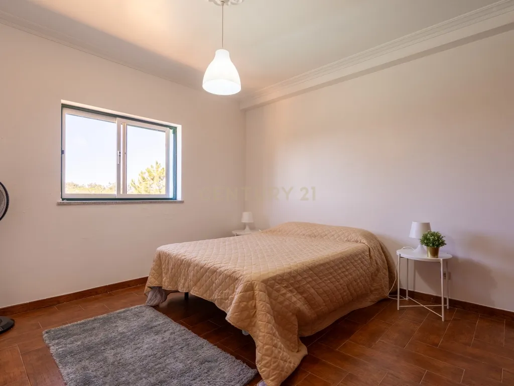 Espaço, Natureza e Tranquilidade: Moradia T6 em Cabril - Image 39