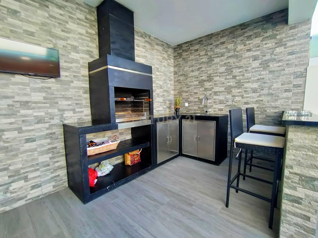 Moradia T4 Moderna com Piscina e Jardim – Touguinha - Image 13