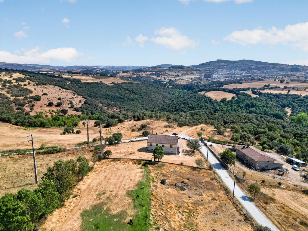 Moradia com Vista Panorâmica em Bragança - Quinta da Candaira - Image 5