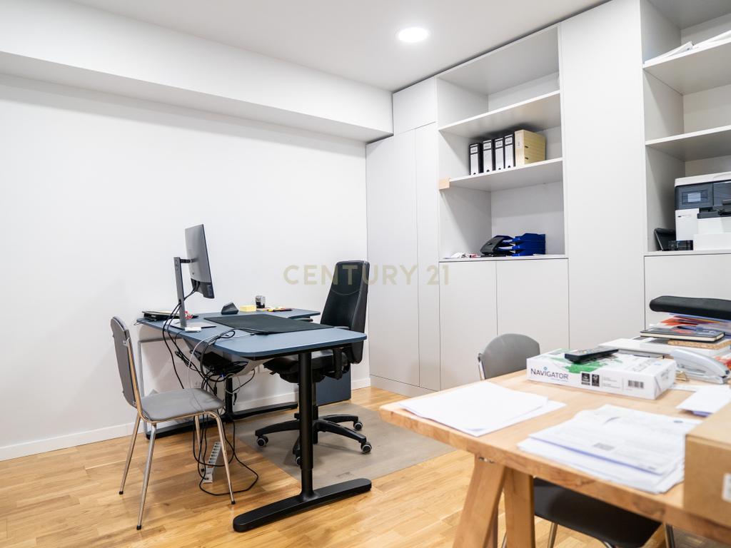Escritório Mobilado para Arrendamento – Ramada, Odivelas | 92m² | 1.000€/mês - Image 4