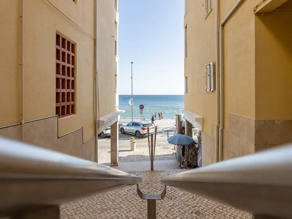 Apartamento T2 no centro de Sesimbra, a poucos passos da praia - Image 25