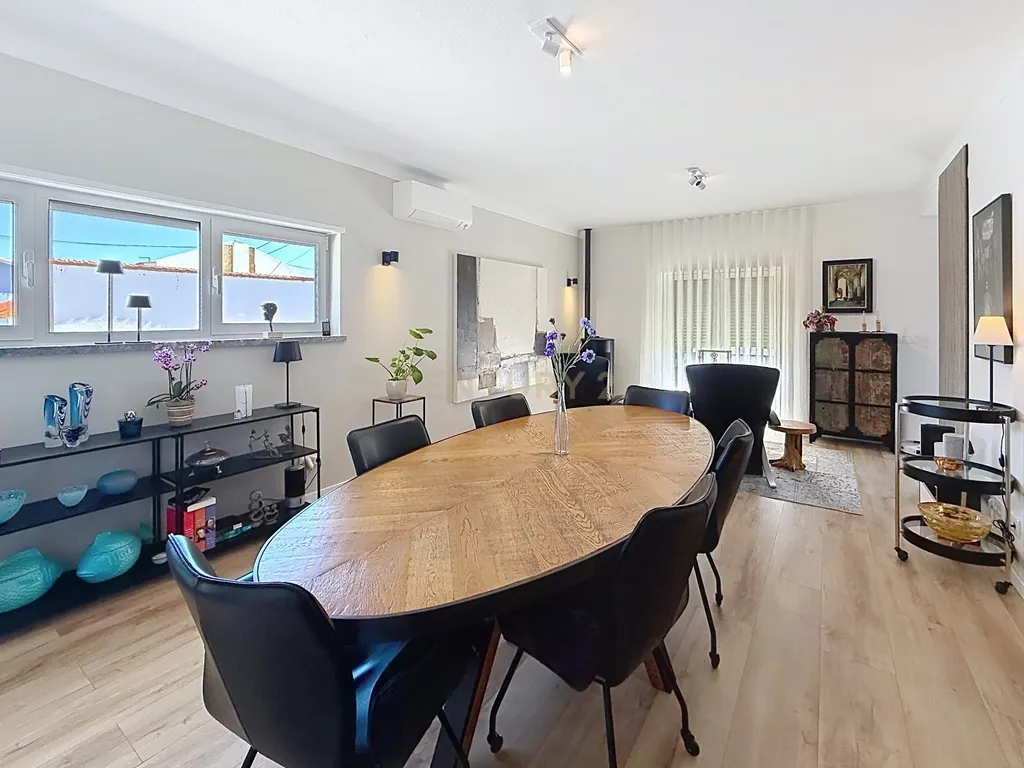 Moradia isolada com amplo terreno de 1.350 m², junto a Alcobaça - Image 37