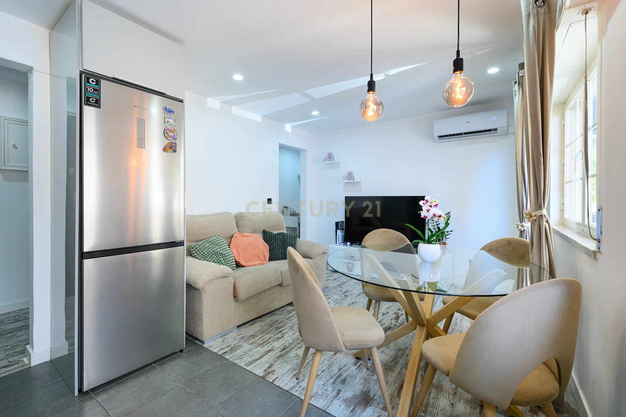 Fotografia 6 de Apartamento T2 Remodelado | Charneca de Caparica