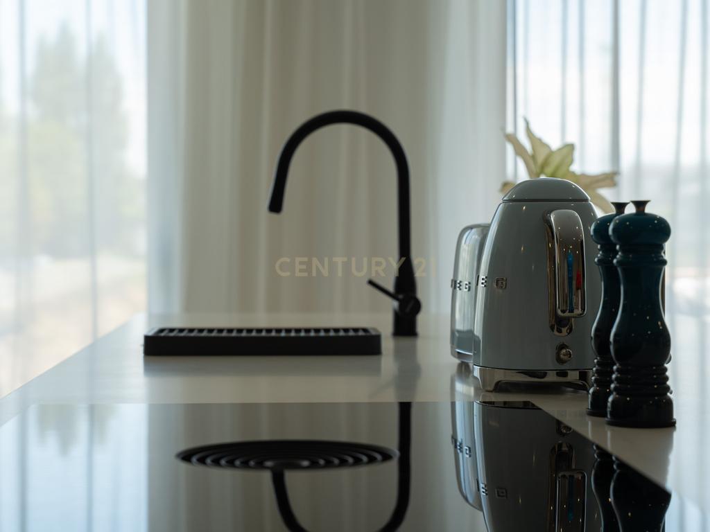 Luxuoso Apartamento Novo com Vista Parque em Lousada - Image 14