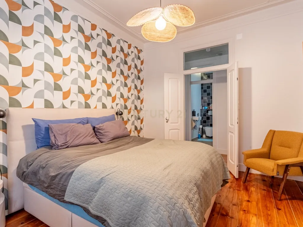 Apartamento T4 Renovado em Santo António, Lisboa — Onde a elegância se sente em cada detalhe - Image 10