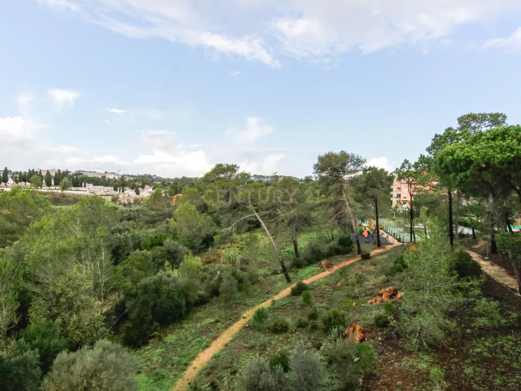 Apartamento como novo T3 – Quinta Da Graciosa, Estoril - Image 14