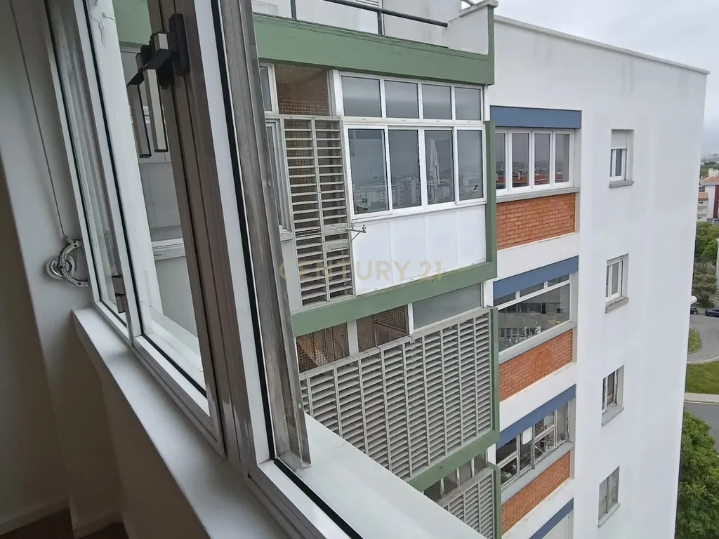 Apartamento 4 assoalhadas (T3) nos Olivais. Conforto e conveniência no coração da cidade - Image 23