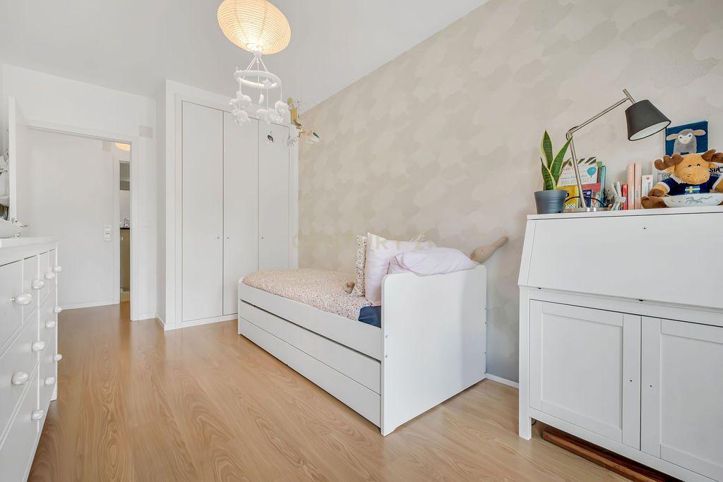 Apartamento T2 com Vista Panorâmica em Entrecampos - Image 20