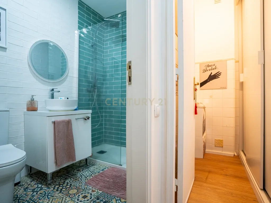 Apartamento T3 Transformado em T2 - Logradouro e Garagem BOX - Junto ao Tribunal e Parque Municipal - Montijo - Image 14