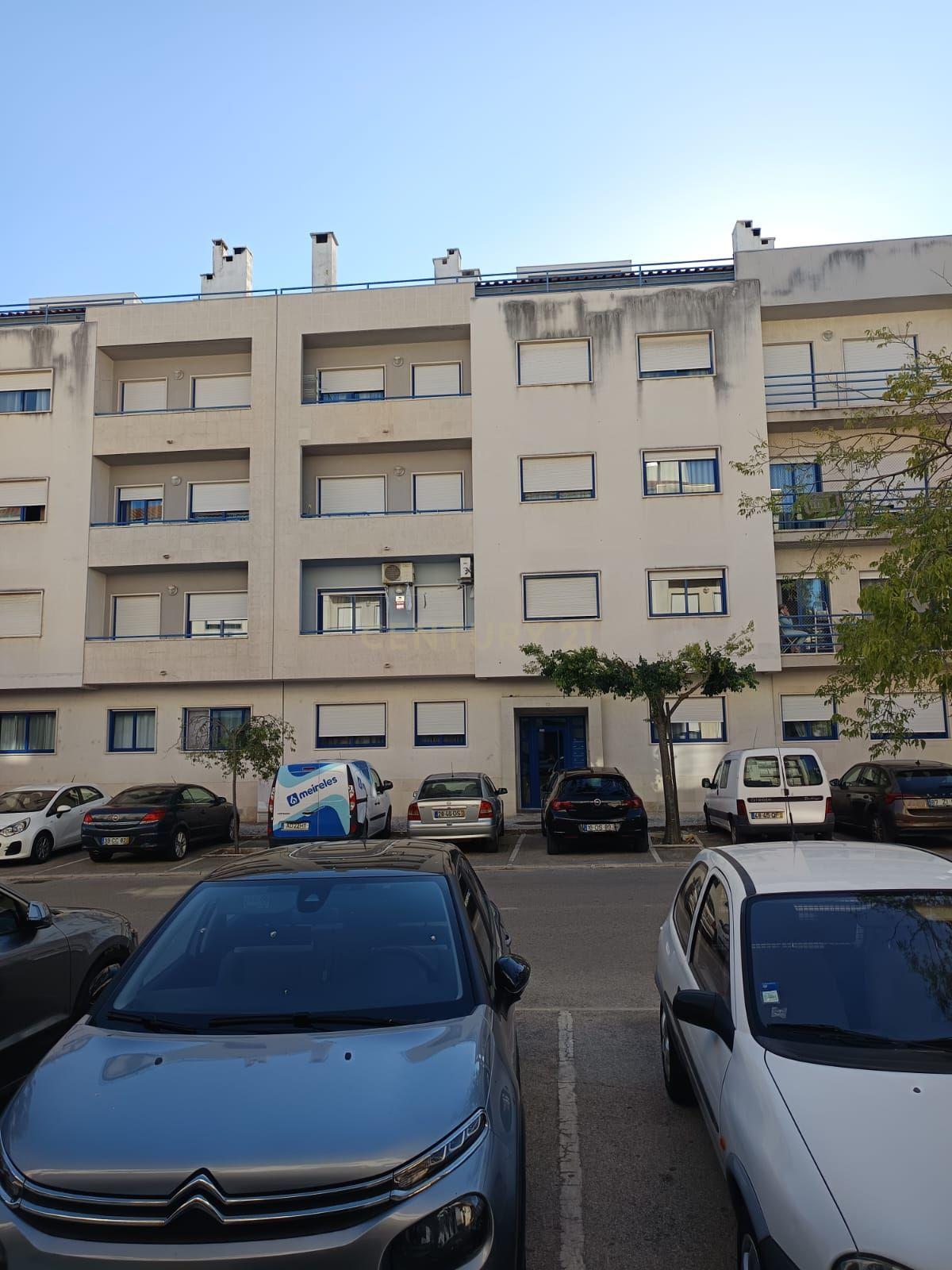 Apartamento T3 Janelas do Parque no Montijo - Image 9