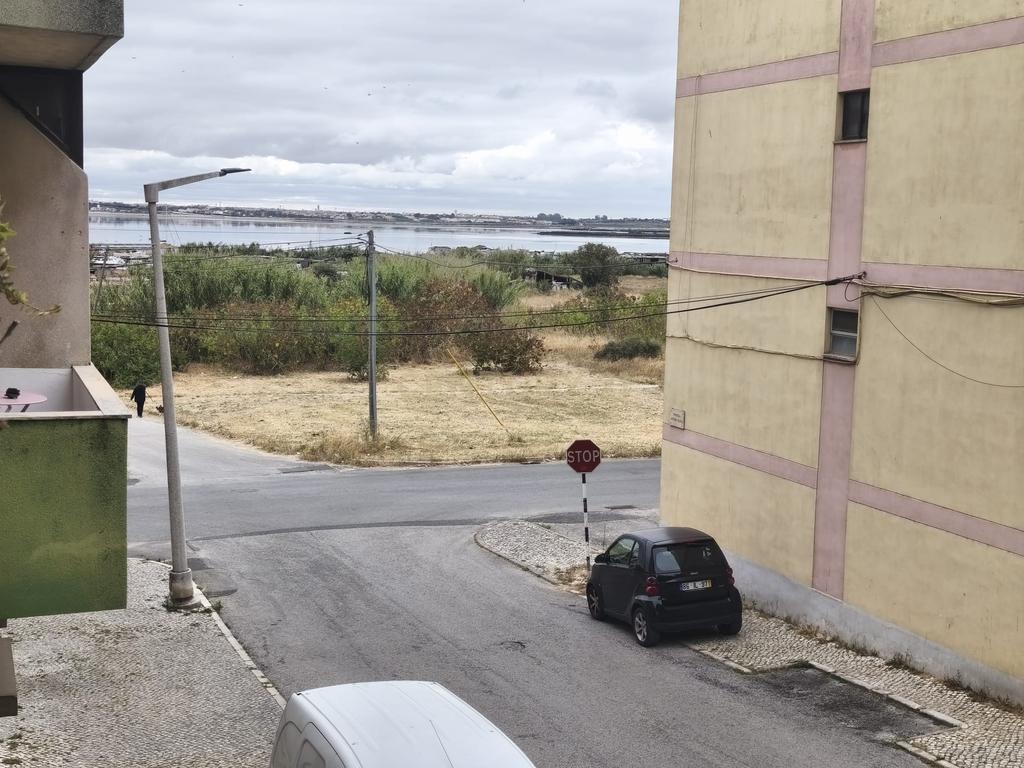 T2 com Vista Rio - Lavradio - Barreiro - Image 21