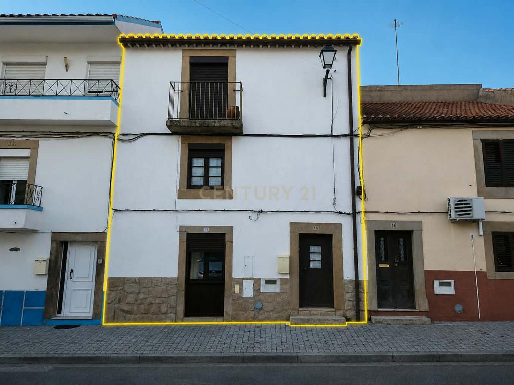 Moradia em Pedra com Terraço e Logradouro — Escalos de Baixo - Image 2