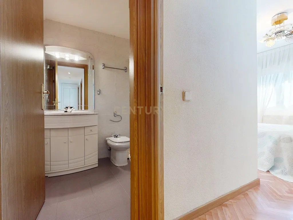 Moderno Apartamento T4 em San Fernando de Henares, Madrid - Image 19