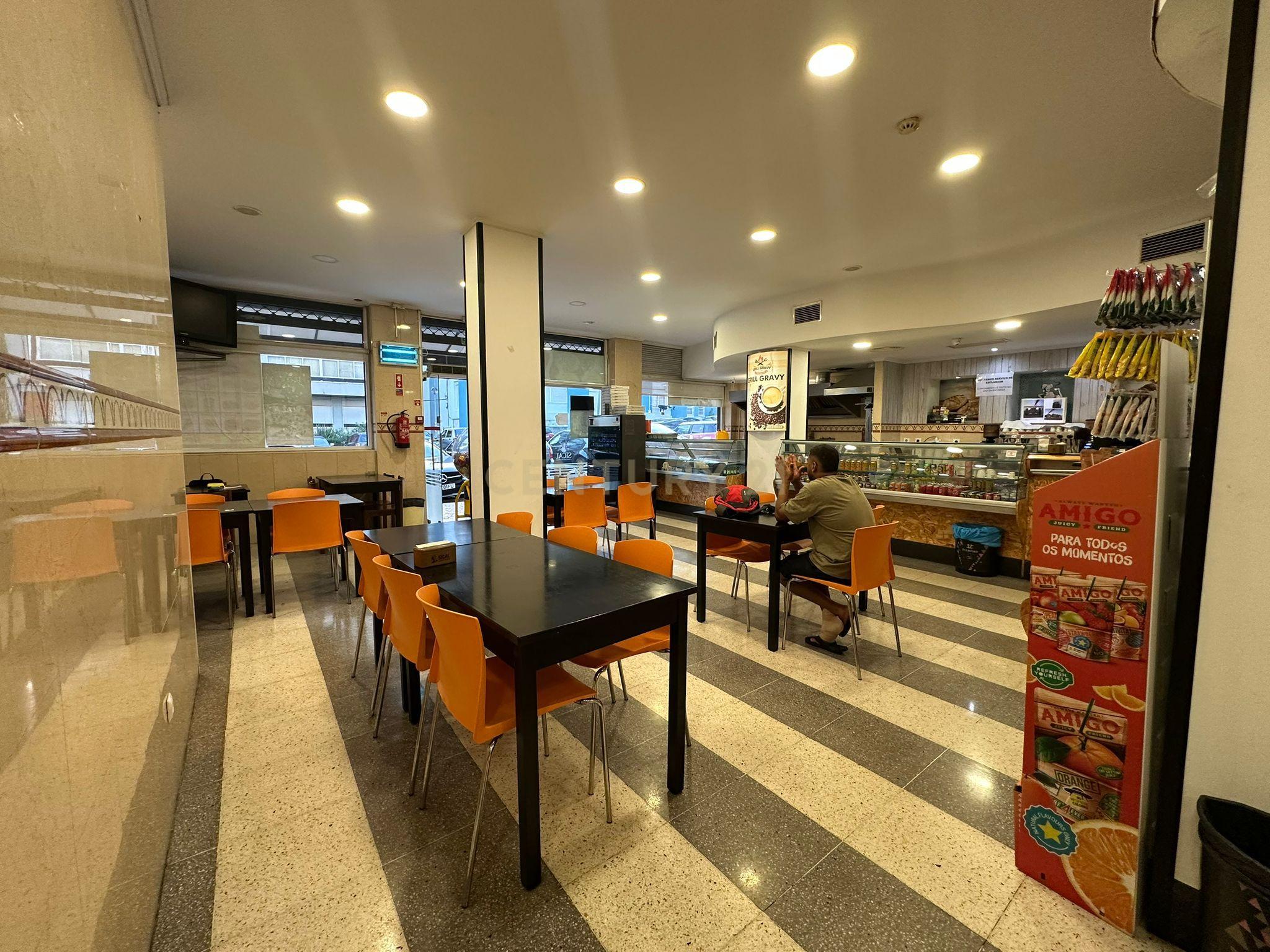 Restaurante para Trespasse em Odivelas - Localização privilegiada, apenas a 5 minutos do Metro - Image 2