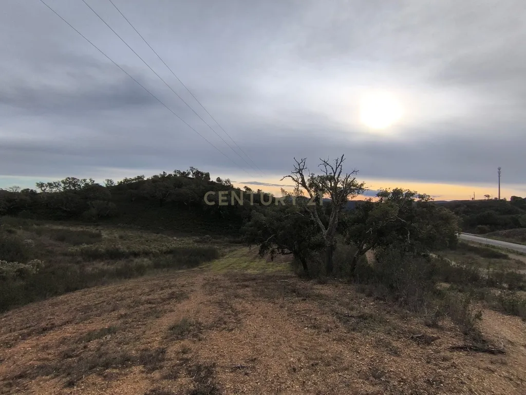 Terreno sito em S. Marcos da Serra, junto à IC1 e à A2 Lisboa/Algarve - Image 15