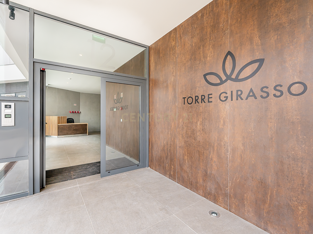 T3 COM VISTA MAR A ESTREAR NA TORRE GIRASSOL EM MIRAFLORES - Image 3