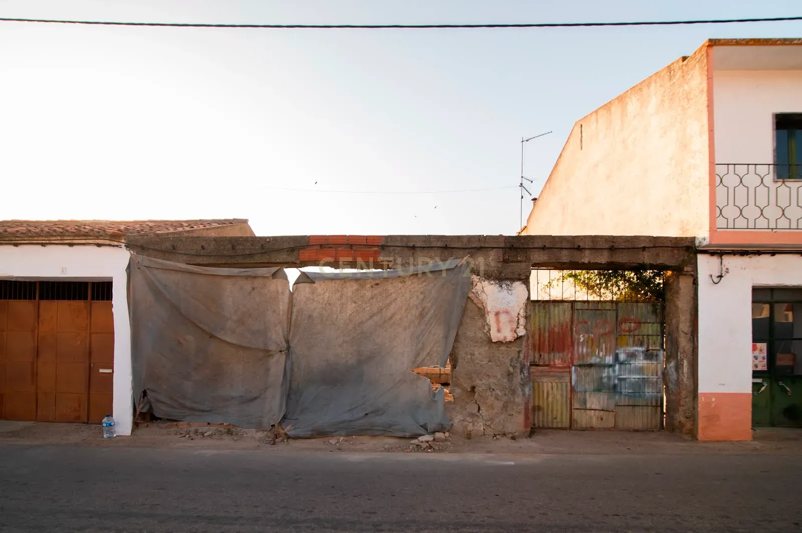 Fotografia 3 de Terreno Urbano com Projeto Aprovado em Pias – Serpa