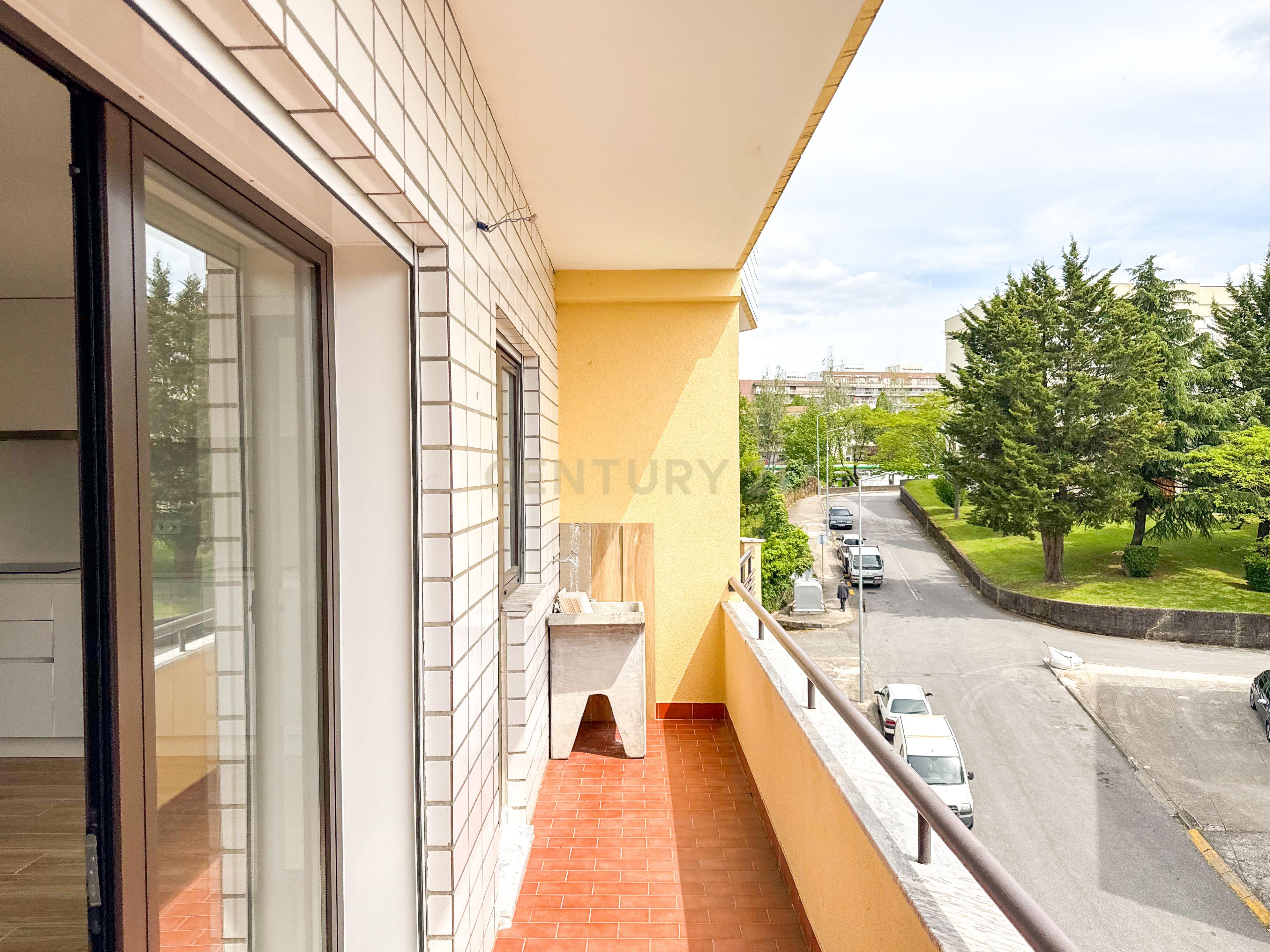 Fotografia 4 de Apartamento T3 Remodelado com garagem em Braga | Próximo do Centro Histórico