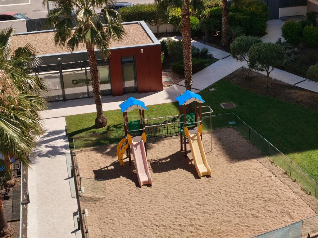 Fantástico T3, dois lugares de parqueamento e arrecadação - River Terraces, Seixal - Image 34