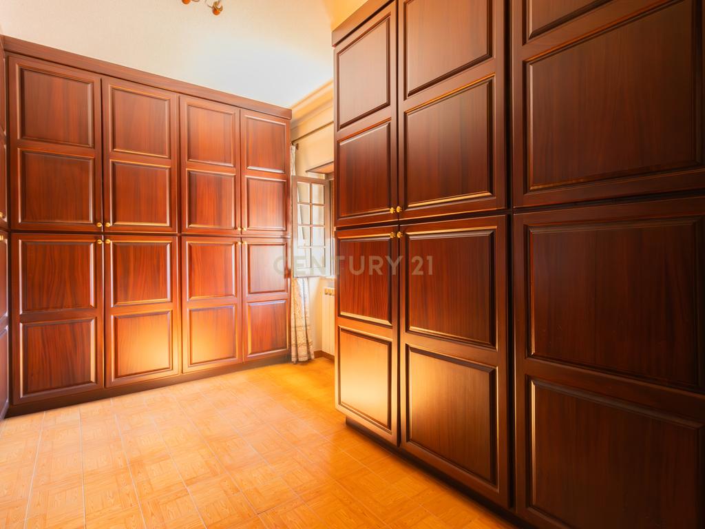 CONJUNTO MORADIA, 4 APARTAMENTOS E PAVILHÃO - Image 39