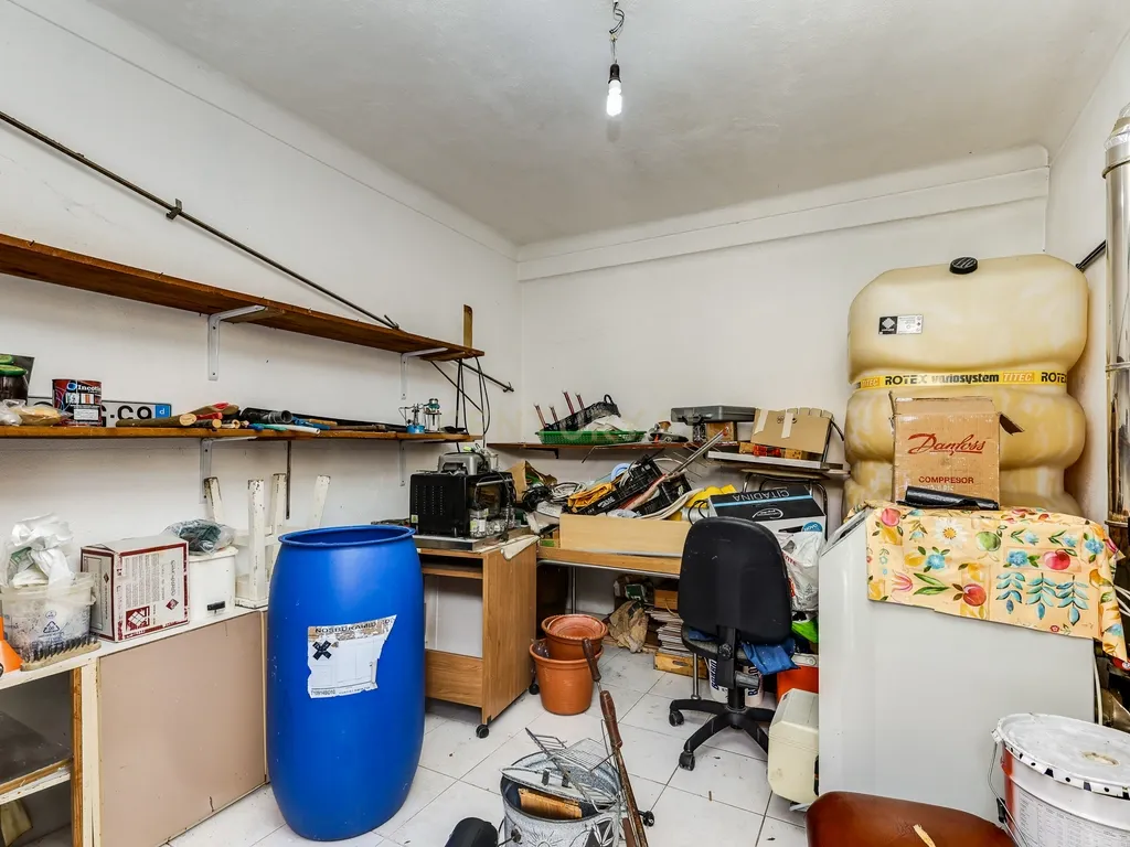 Moradia Bifamiliar – Bairro da Fraternidade, São João da Talha - Image 35