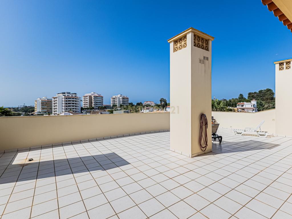 Apartamento T3 com 180 m² a 5 minutos da Praia do Vau – Portimão - Image 26