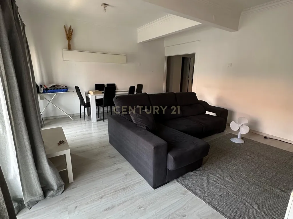 Apartamento T2 em Damaia de Cima - Image 8
