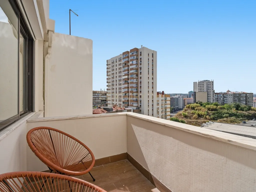 Apartamento T4 Areeiro - Viver bem no coração de Lisboa - Image 9