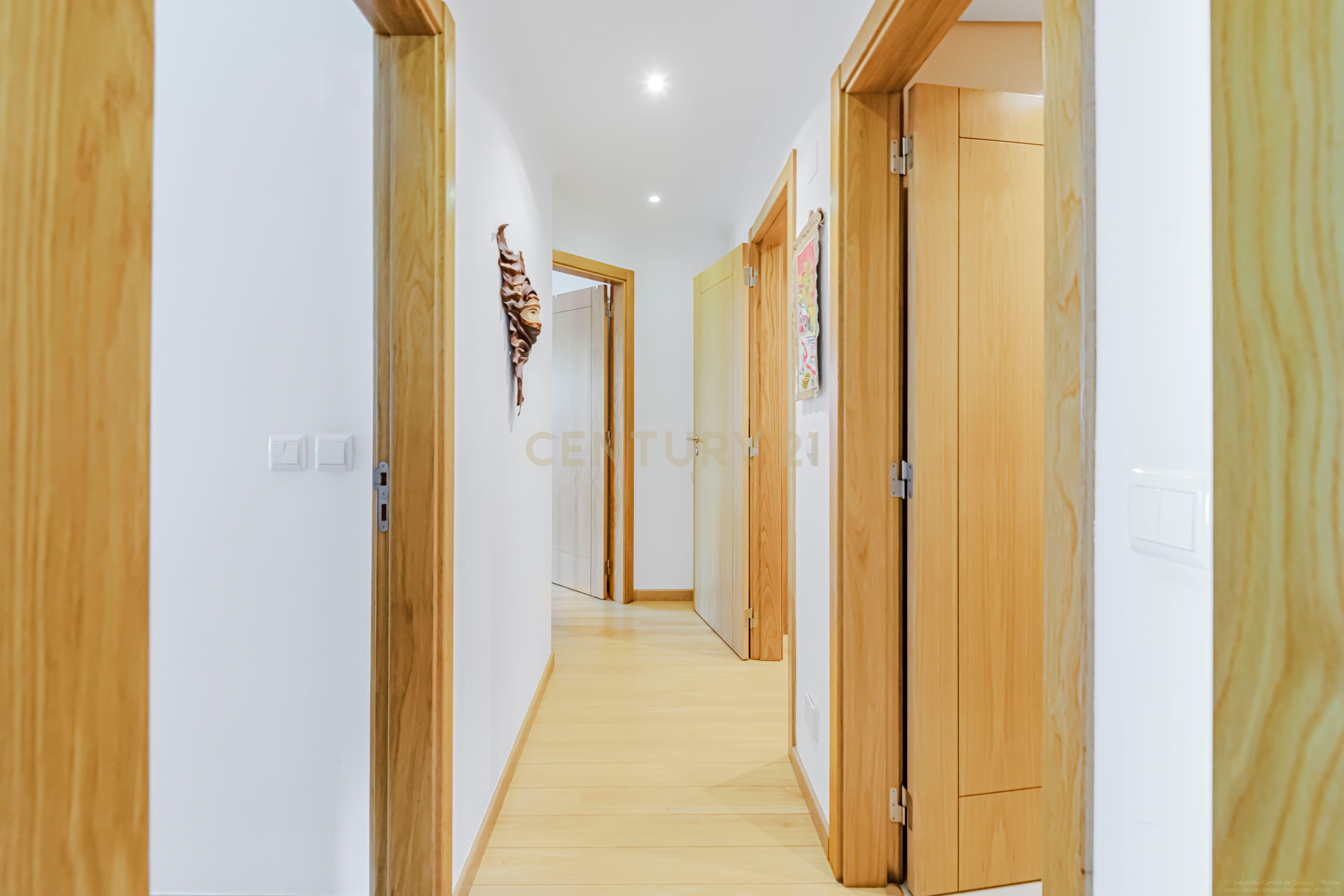 Apartamento T3 em Cascais com Terraço - Image 5