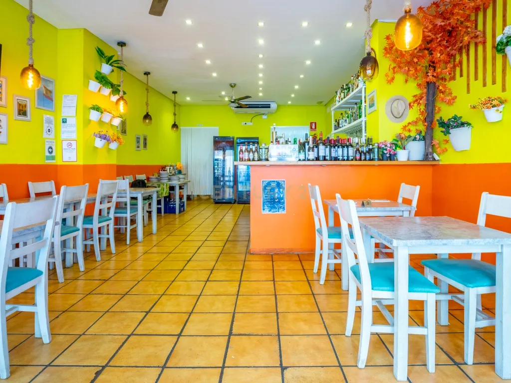 Restaurante de Alta Procura à Venda em Fuengirola: “La Reina de las Tapas” - Image 15