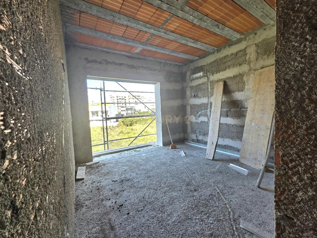 Moradia com Três Quartos em Construção na Póvoa de Varzim - Image 30
