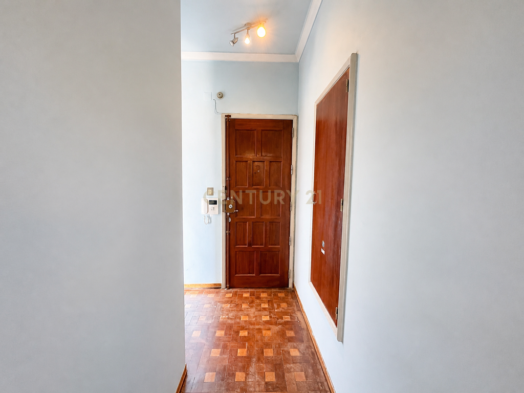Apartamento T2 em Sacavém para Venda - Image 34