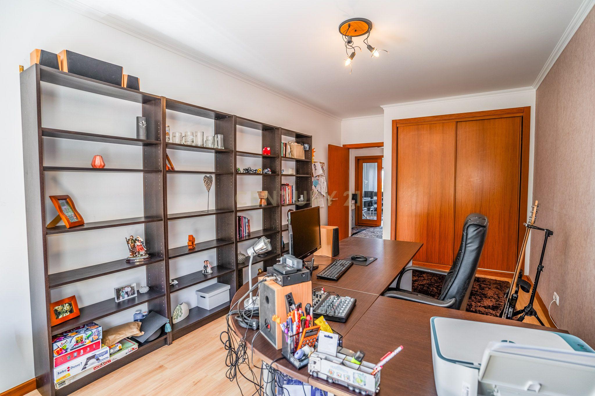 Apartamento T4 à venda em Caldas da Rainha - Santo Onofre e Serra do Bouro, Caldas da Rainha — foto 24