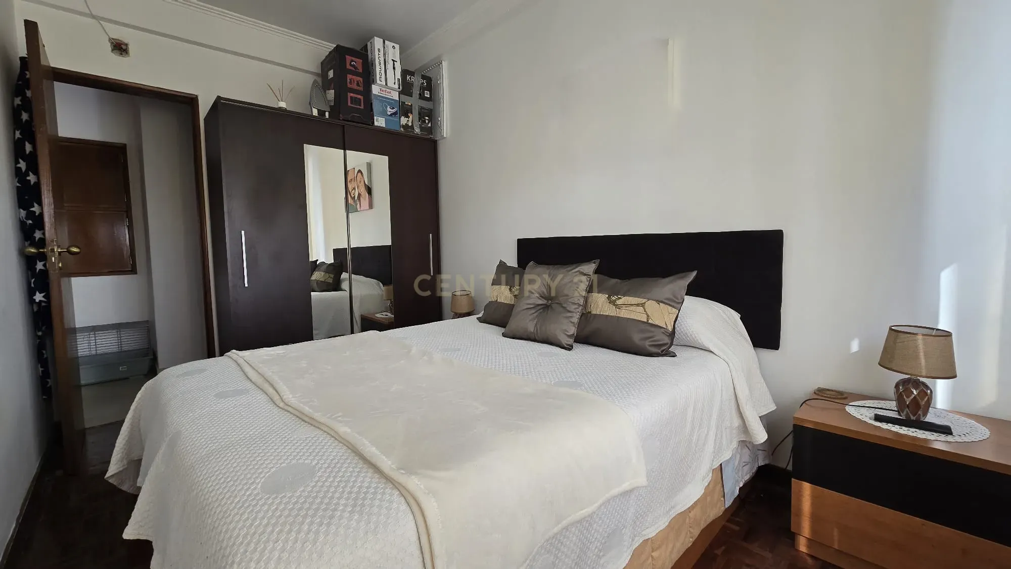 Apartamento T2 no Centro de Corroios – Excelente Localização! - Image 13