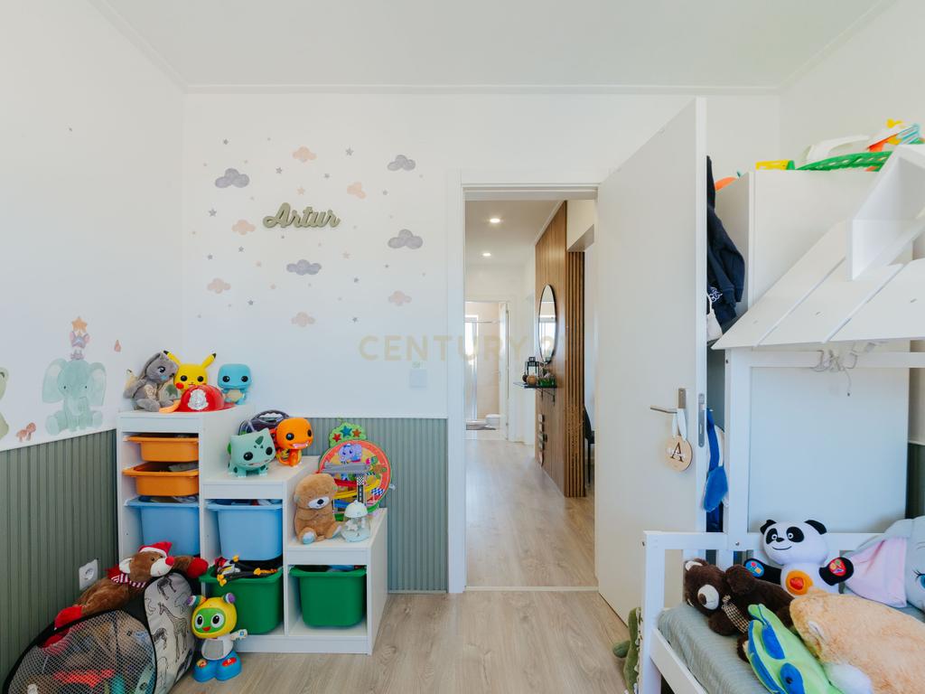 Apartamento T2+1 Renovado em Alhos Vedros - Image 18