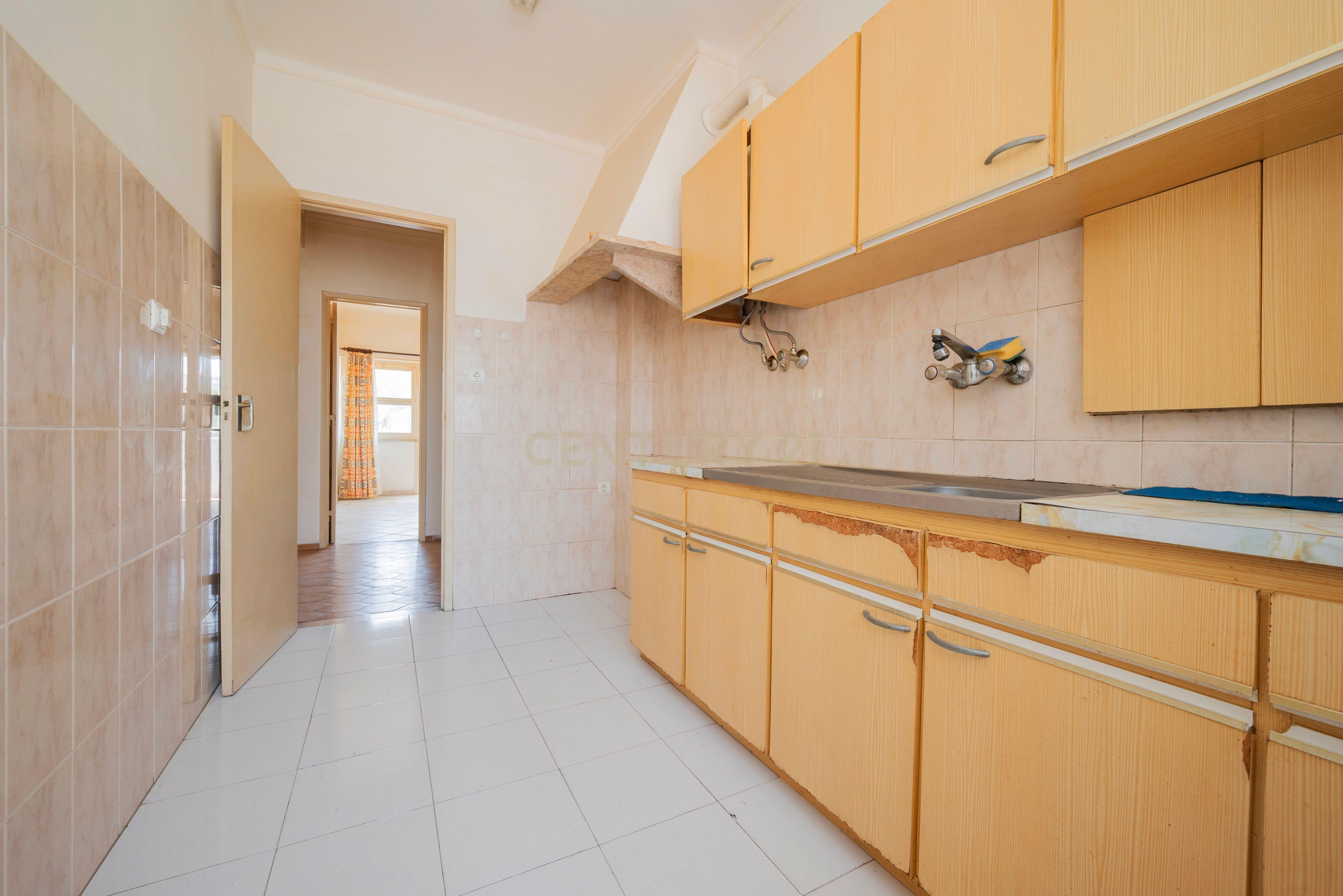 Fotografia 5 de Oportunidade Investimento - Apartamento T2 | Mercês | Algueirão Mem Martins | Sintra