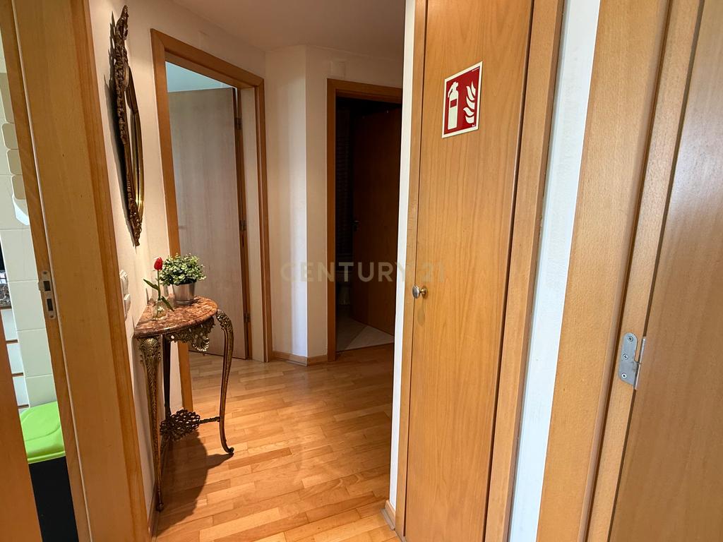 T1 Muito Bem Estimado nas Olaias – Assinatura do Arquiteto Tomás Taveira - Image 12
