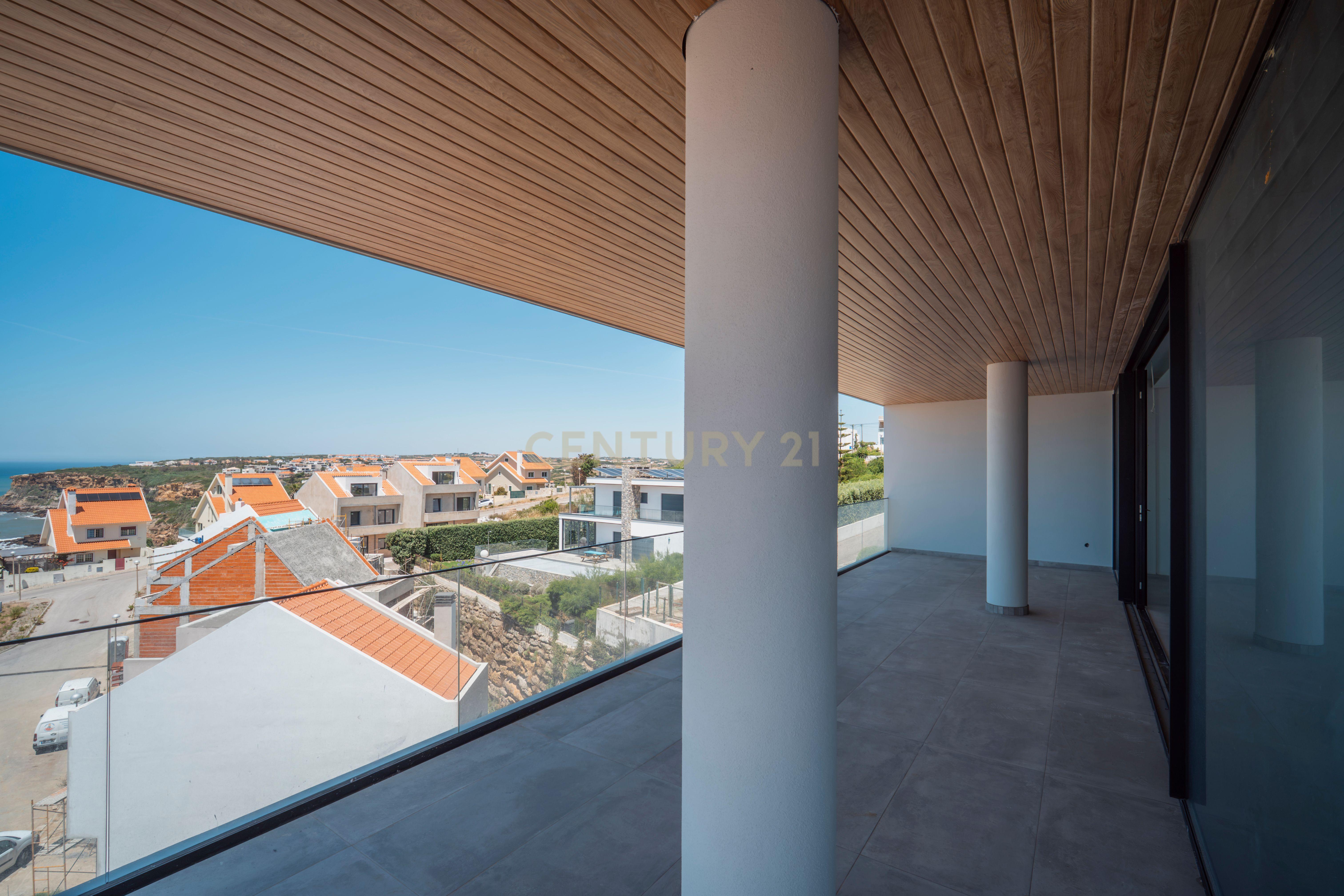 Fotografia 11 de Moradia T4+1 em Ericeira com Vista Panorâmica