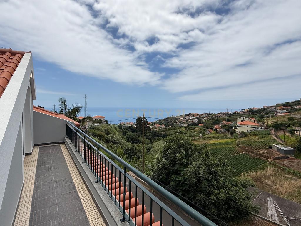 Moradia T3 Com Sótão Habitável e Vista Mar na Ponta do Sol - Image 44