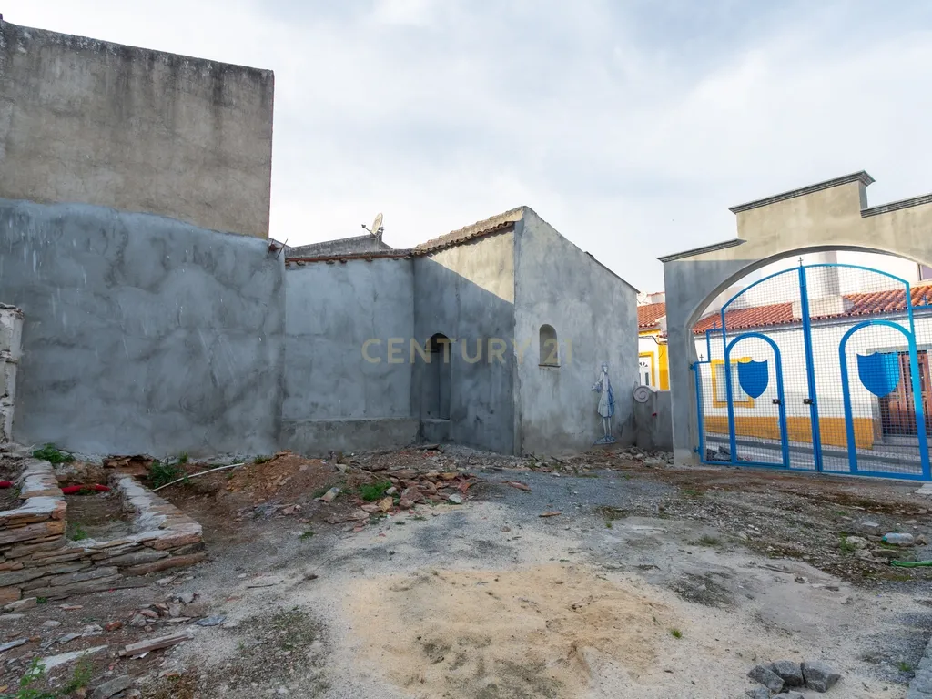 Oportunidade Única de Investimento em Mourão – Alentejo, Portugal - Image 6
