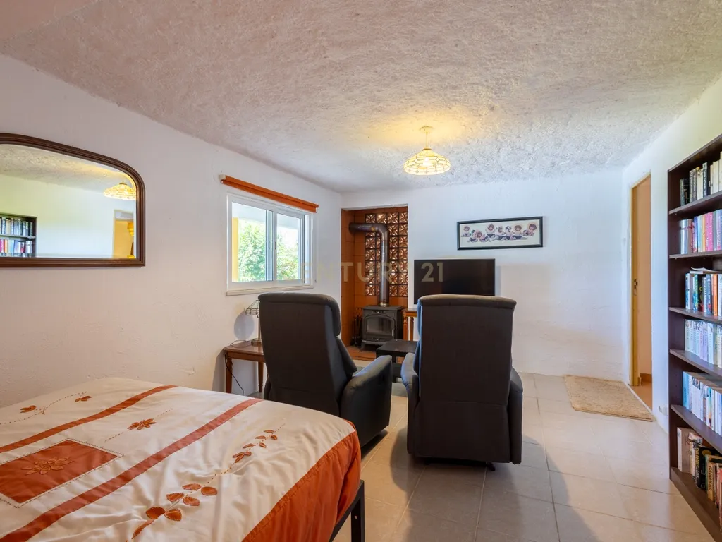 Quinta de 1ha vedada com piscina, jacuzzi, pomar e vista panorâmica em Olalhas, Tomar - Image 25