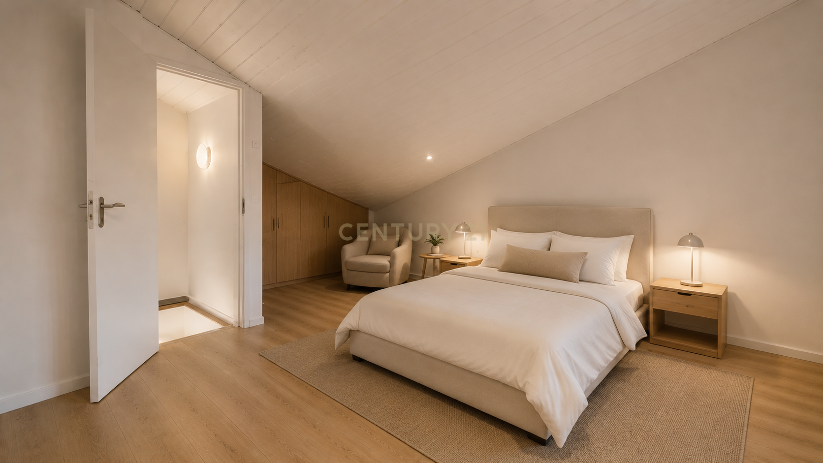 Fotografia 10 de T2 duplex, remodelado com 91 m², sotão e varanda em Pai do Vento, Cascais