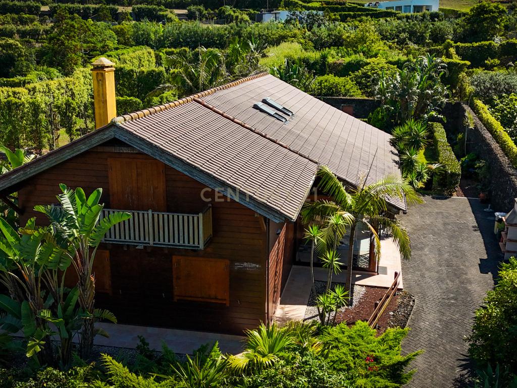  Country House em São Miguel, Açores: Refúgio Privado de Charme com piscina e quinta - Image 2