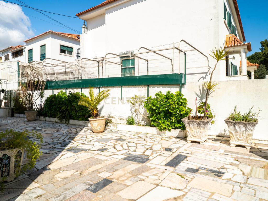 Moradia T3 – Caselas - Restelo - Image 55