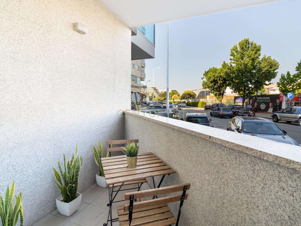 Apartamento T2 moderno em Braga - Image 16